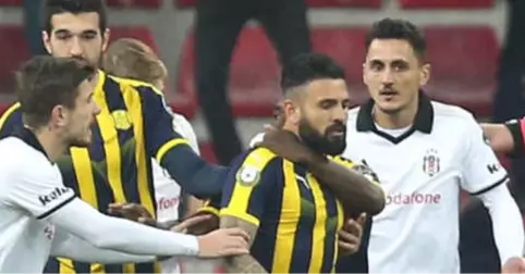 Kenan Özer'in Ankaragücü Taraftarlarına Yaptığı Hareket, Herkesi Şaşırttı