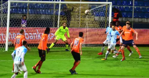 Medipol Başakşehir, Türkiye Kupasında Adana Demirspor ile 1-1 Berabere Kaldı