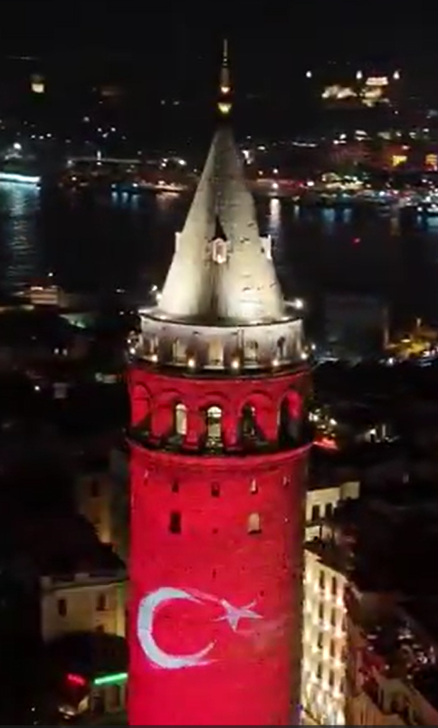 Galata Kulesi, Türk ve İspanyol bayraklarıyla aydınlandı