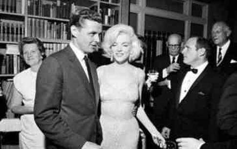 Marilyn Monroe neden öldü? Marilyn Monroe intihar mı etti?