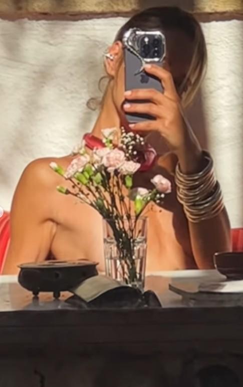 Yaz sezonunu Fethiye'de açan Gülcan Arslan cesur pozlarıyla nefes kesti