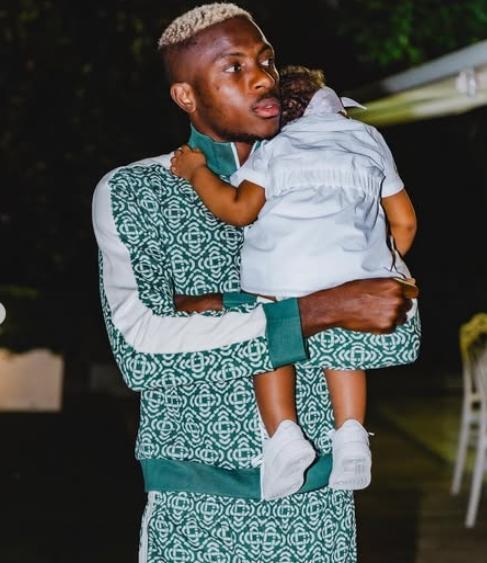 ویکتور اوسیمن، آیا ازدواج کرده است؟ آیا فرزند دارد؟