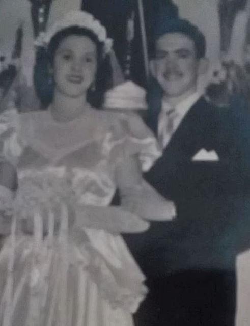 Ergenlik döneminde tanışan ve 74 yıl evli kalan çift aynı gün hayata veda etti