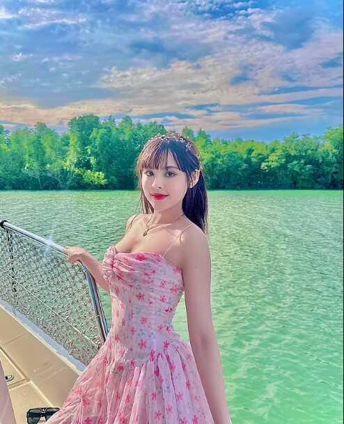 Vietnam'da bir otele baskın yapan polis tamamı kadın kabin görevlilerinden oluşan 30 kişilik bir fuhuş çetesini çökertti