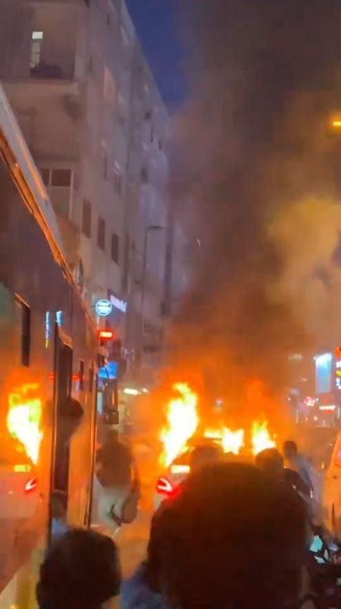 Galatasaray Şampiyonluk Kutlamasında Yangın Çıktı