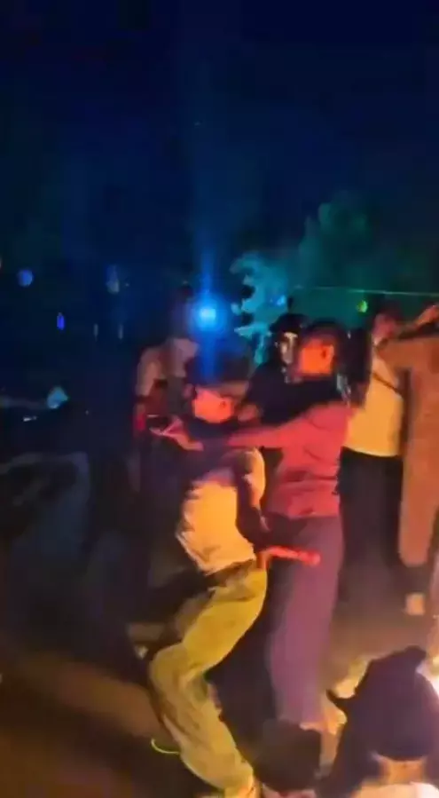 Gençlerin kostümlerle katıldığı Cadılar Bayramı etkinliği