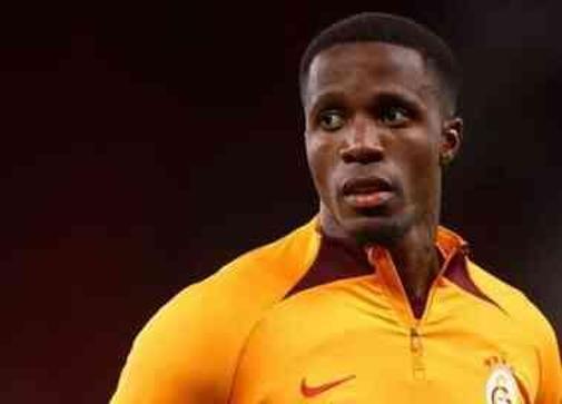 WİLFRİED ZAHA TRANSFER Mİ OLUYOR? #9917 Galatasaray Zaha'yı gönderip Sadio Mane'yi mi alacak?