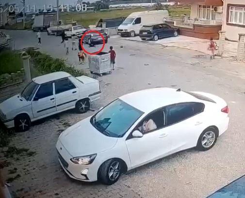 Antalya'da 7 Yaşındaki Çocuk Otomobilin Çarpması Sonucu Hayatını Kaybetti