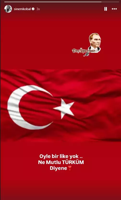 Sinem Kobal'dan İddialara Atatürklü Yanıt: 'Öyle Bir Like Yok'