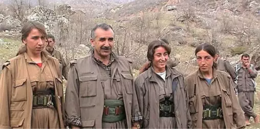 PKK Elebaşı Karayılan'ın Tecavüz Ettiği Kadın Terörist El Bombasıyla Kendini Patlattı