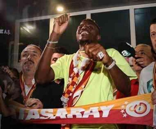 Osimhen kimdir? Osimhen kaç yaşında, mevkisi ne? Osimhen değeri 100 milyon mu?