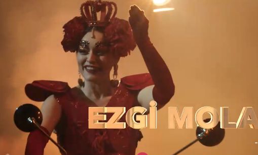Alice Müzikali oyuncuları kim, YILBAŞI Alice Müzikali'nde kimler oynuyor?
