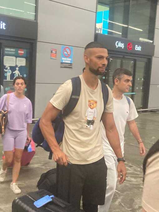 Trabzonspor'un yeni transferi Joaquin Fernandez İstanbul'a geldi