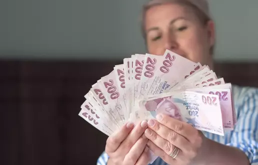 Emeklinin bayram ikramiyesine yapılacak zam belli oluyor! İşte masadaki tek rakam