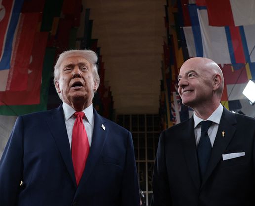 >Donald Trump, FIFA'dan Barış Ödülü aldı