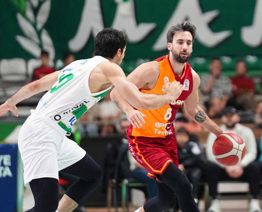 >Bursaspor Basketbol, Galatasaray MCT Technic'i mağlup etti
