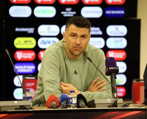 >Burak Yılmaz: 'Birkaç kişinin yaptığı münferit eylemi asla taraftarımızın tamamına mal etmiyorum'