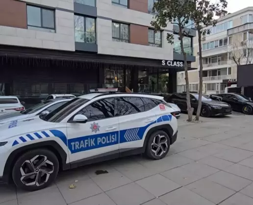 >Kadıköy'de oto galerisine 'dolandırıcılık' operasyonu