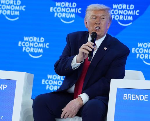 >Trump, Toyota CEO'su ile yaşadığı diyaloğu anlattı