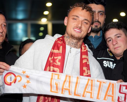 >Noa Lang, Galatasaray için İstanbul'da