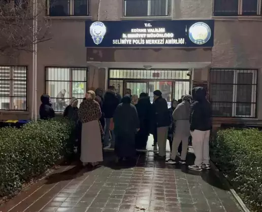>Edirne'de umre vaadiyle 17 kişiyi dolandırdılar
