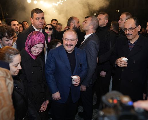 >TBMM Sanayi Komisyonu Başkanı Varank, Ankara'da vatandaşlarla sahurda buluştu Açıklaması