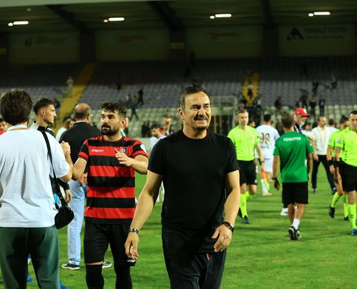 >Uşakspor'da Ergün Penbe geri dönüyor