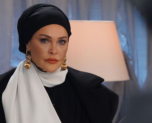 >Hülya Avşar'ın dizisindeki domuz eti sahnesi tartışma yarattı