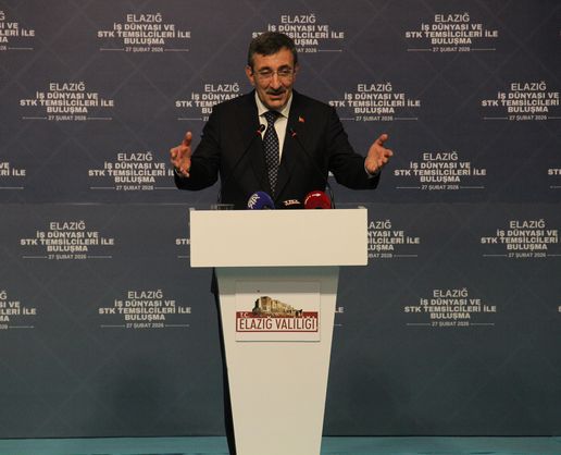 >Cevdet Yılmaz: İhracatımız 270 milyar doları aştı
