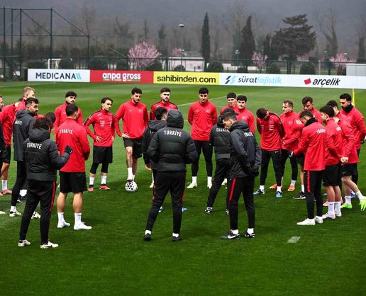>A Milli Futbol Takımı, Romanya maçı hazırlıklarını sürdürdü
