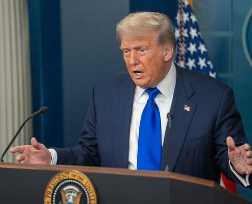 >Trump'tan İran'a tehdit: 48 saat içinde elektrik santrallerini vuracağız