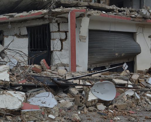 >İsrail'in Lübnan'a düzenlediği hava saldırılarında 7 kişi hayatını kaybetti