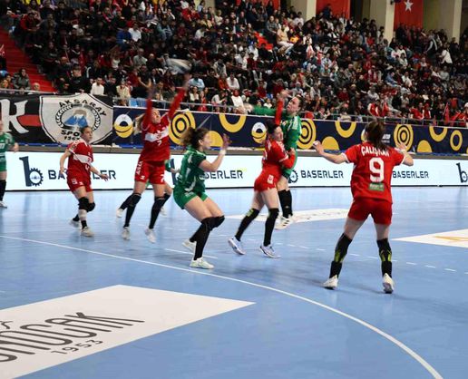 >A Milli Kadın Hentbol Takımı Macaristan'a 42-23 mağlup oldu