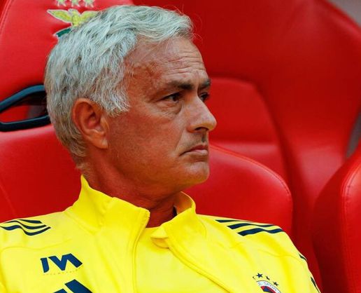 >Yeni takımı duyuruldu: Jose Mourinho geri dönüyor