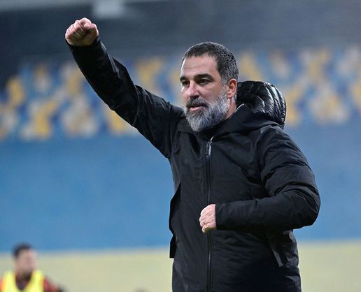 >Takımını Avrupa'da yarı finale çıkaran Arda Turan tarihe geçti