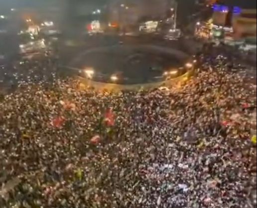 >İran'ın başkenti Tahran'da bugüne kadar ki en büyük gösteri