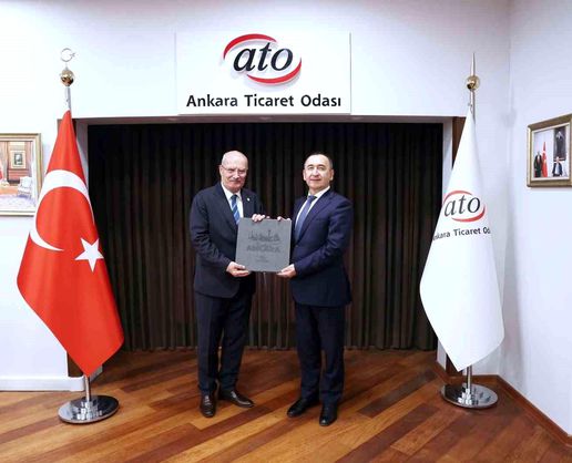 >Özbekistan'ın tekstil ihracatı 100 bin dolardan 4 milyar dolara yükseldi
