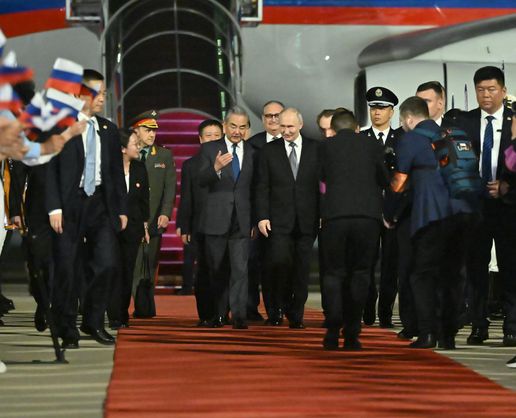 >Putin, Trump'tan 1 hafta sonra Pekin'de! Masada 40 anlaşma var