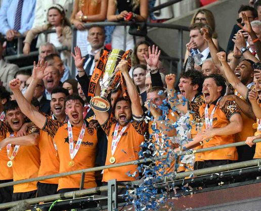 >Hull City Premier Lig'de