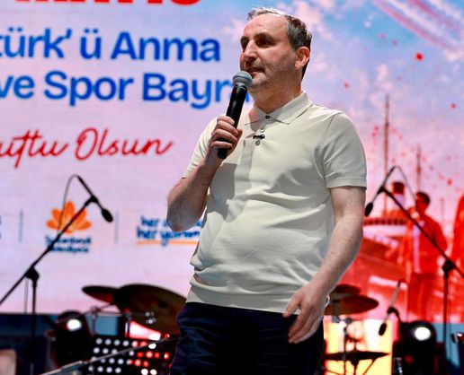 >Sultanbeyli Belediyesi harekete geçti: Sabah namazı, kahvaltı ve milli maç bir arada