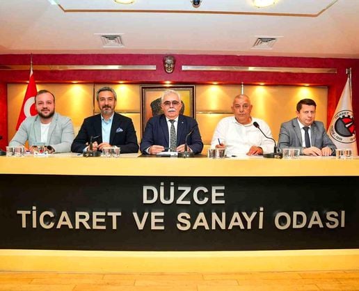 >Düzce TSO Meclisi'nde KDV indirimi, vize randevusu ve AVM etkileri görüşüldü