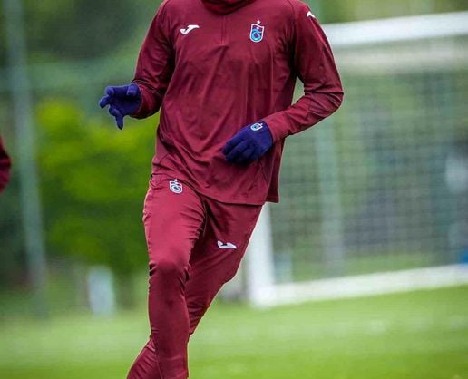 >Trabzonspor, Ernest Muçi ile 3+1 yıllık sözleşme imzaladı