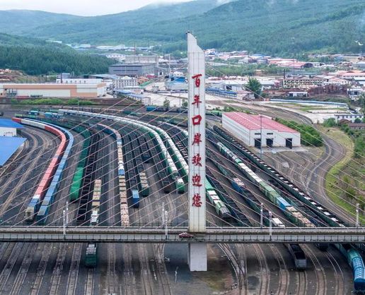 >Albüm: Çin-Avrupa Yük Treni Hizmetinin Doğu Koridorunda Bu Yıl 3.000'den Fazla Sefer Düzenlendi