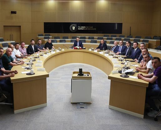 >Bakan Alparslan Bayraktar, Doruk Madencilik işçilerini ağırladı
