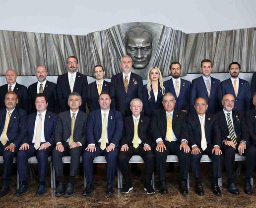 >Fenerbahçe Yönetim Kurulu ilk toplantısını yaptı