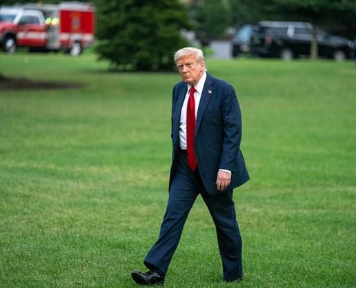 >Trump: İran'ı çok sert vuracağız