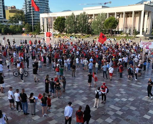 >Tiran'da Trump bağlantılı turizm projesi protestoları 15. gününde sürüyor