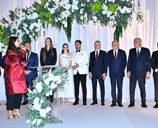 >İYİ Parti Genel Başkanı Dervişoğlu nikah şahidi oldu