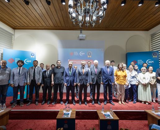 >FSM YÖKAK'tan 5 yıllık Kurumsal Akreditasyon Belgesi'ni teslim aldı