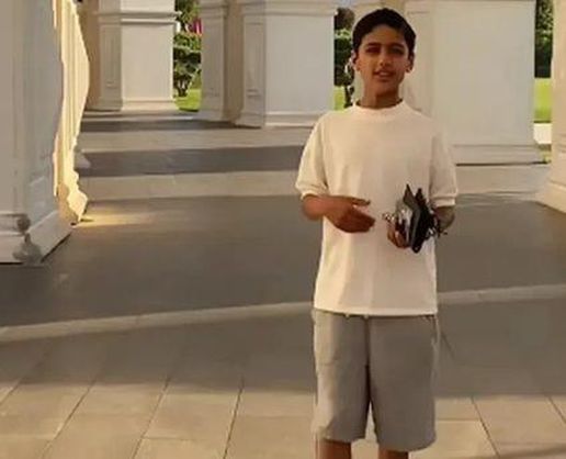 >Beyto kimdir? Hadise'nin “Ara Beni” şarkısını söyleyen Beyto kaç yaşında, nereli?